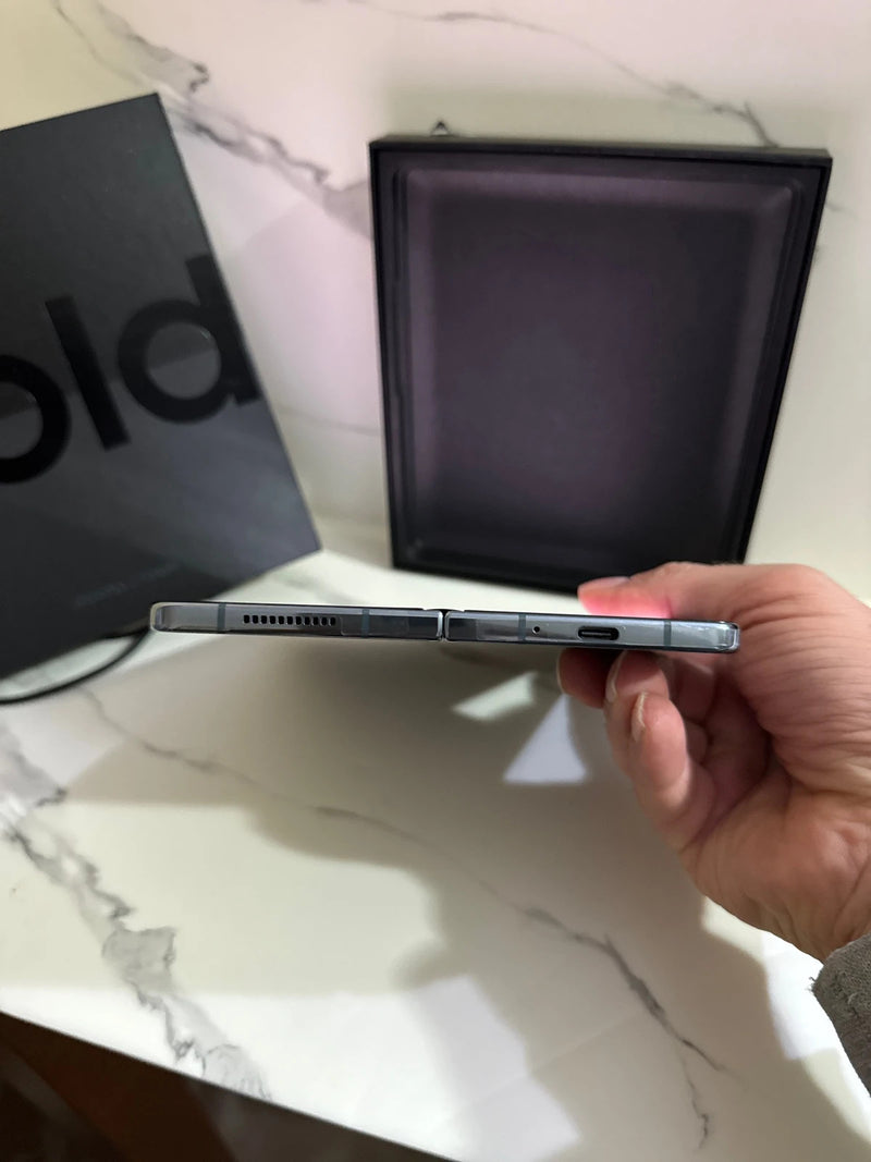 Samsung Galaxy z fold 4 256gb Graygreen nuovo